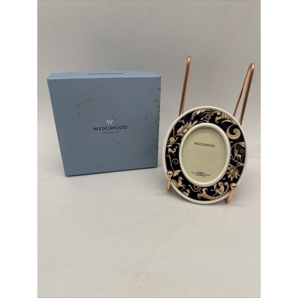 Wedgwood Cornucopia Oval 2.5" x 3" Photo Picture Frame w/ Box